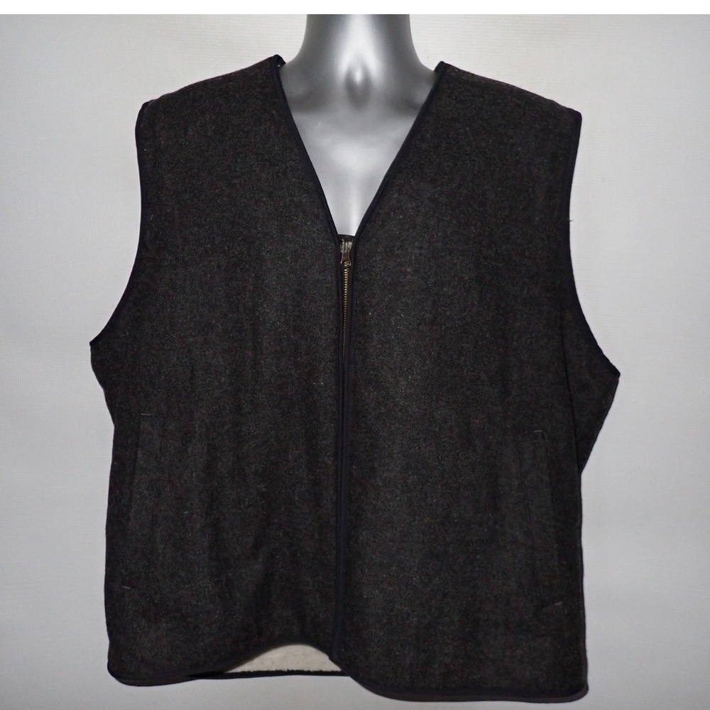 L.L. Bean Men's Wool Blend Sherpa Lined Full Zip Vest Charcoal Gray XXL-REG - Picture 2 of 7